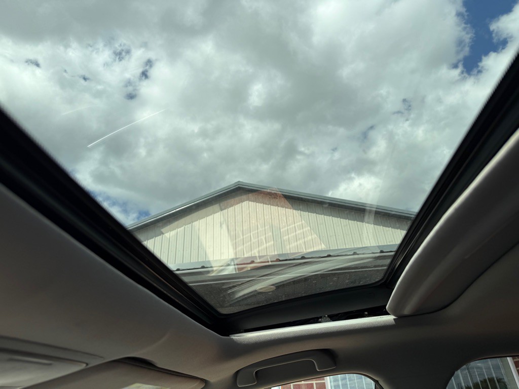 2015 Honda Crosstour Image 16