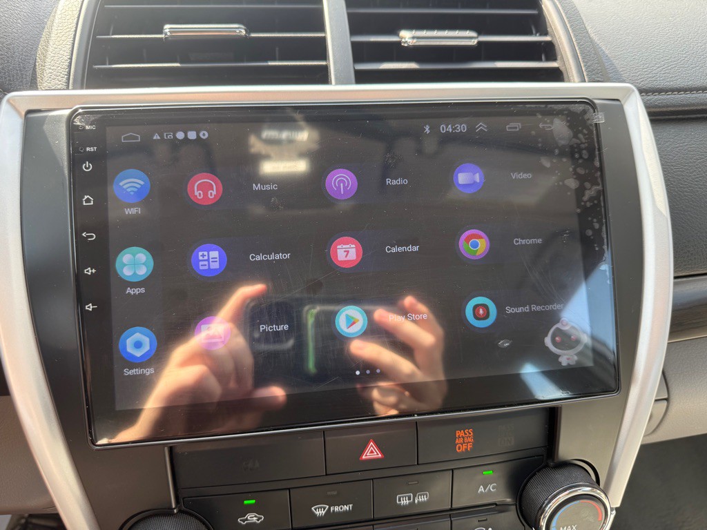 2015 Toyota Camry Image 18
