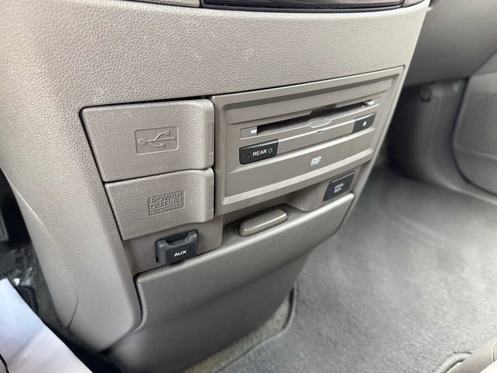 2015 Honda Odyssey Image 16
