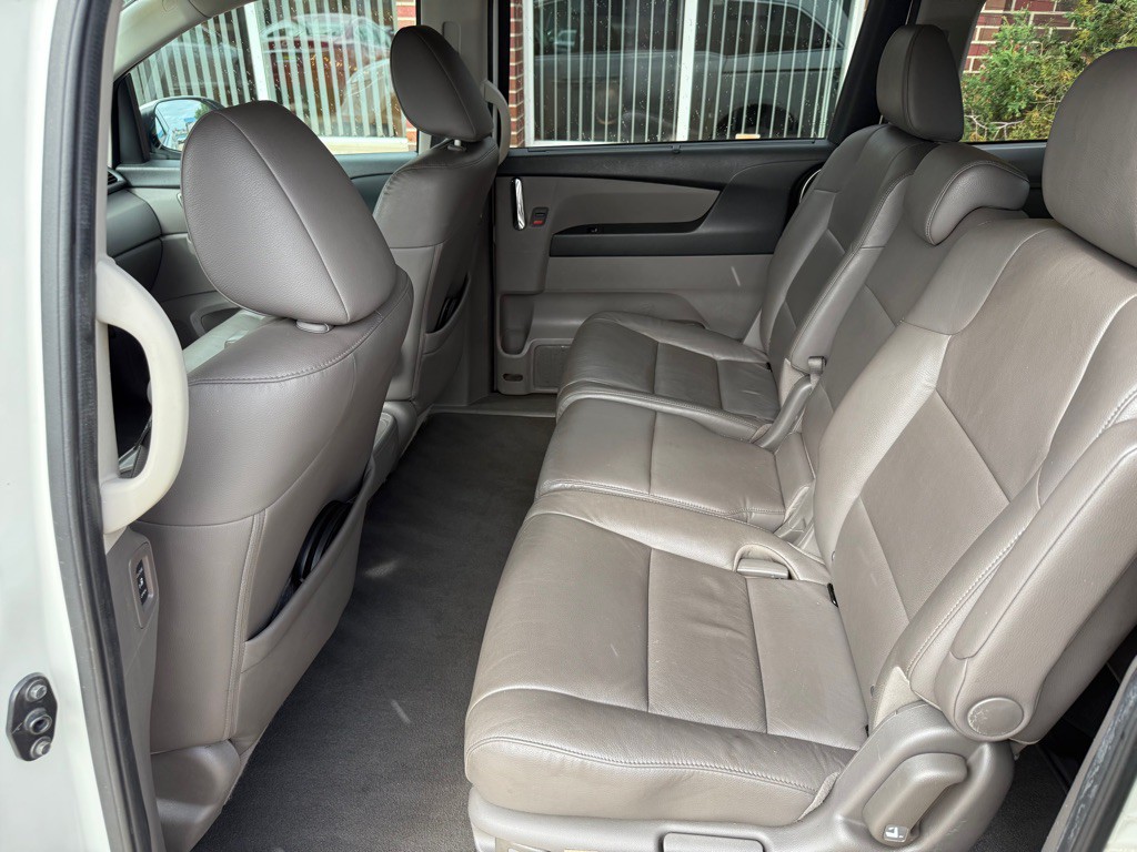 2015 Honda Odyssey Image 22