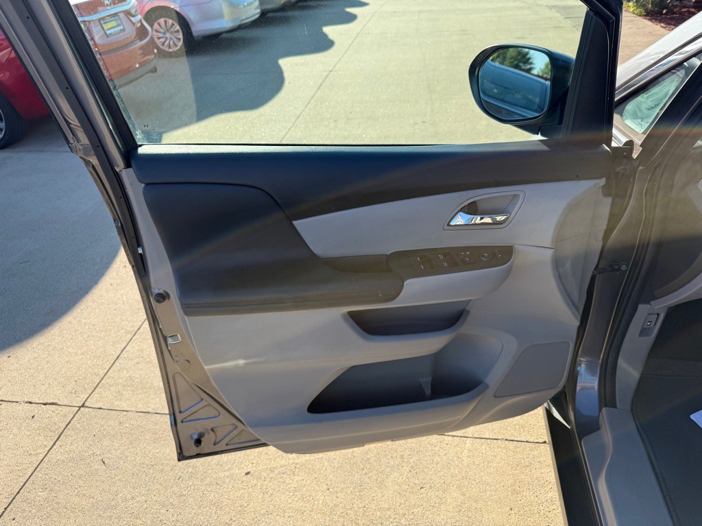 2014 Honda Odyssey Image 8