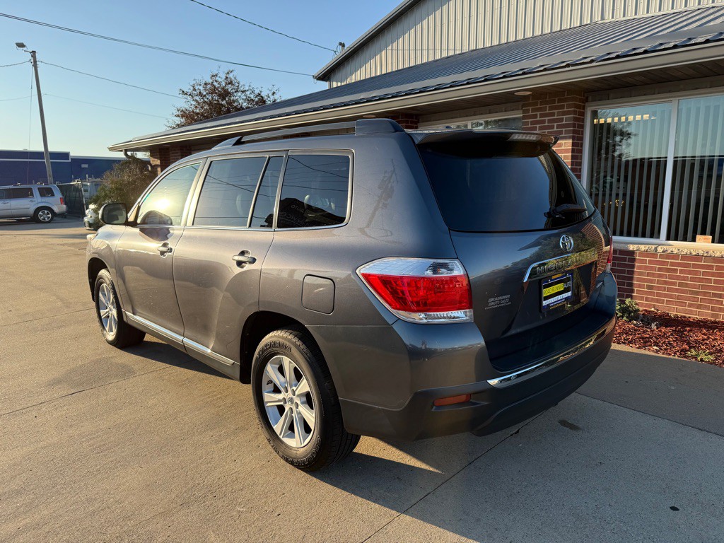 2013 Toyota Highlander Image 5