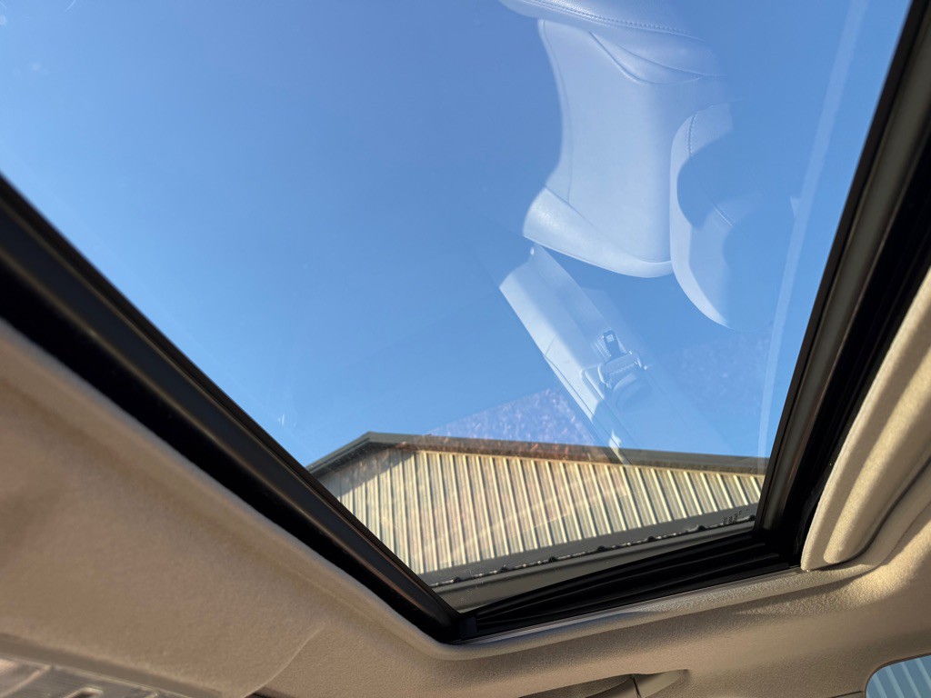 2013 Toyota Highlander Image 16