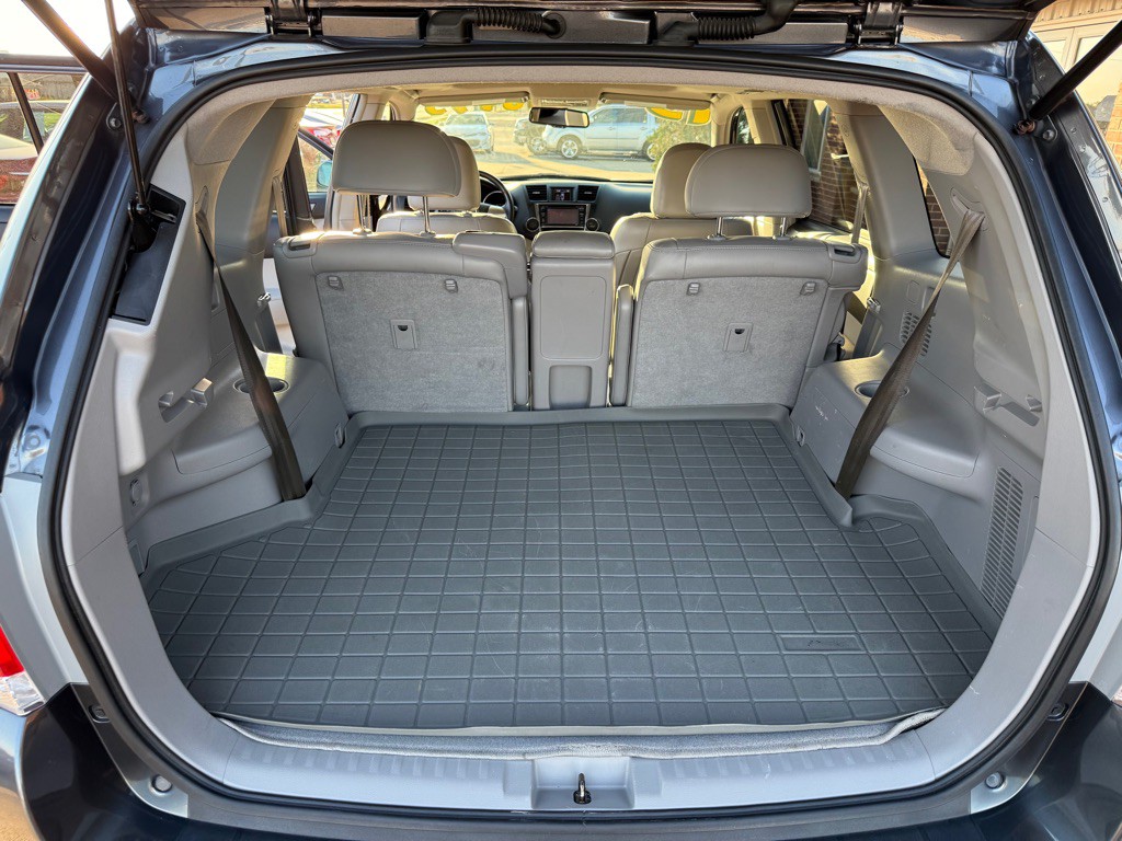 2013 Toyota Highlander Image 21