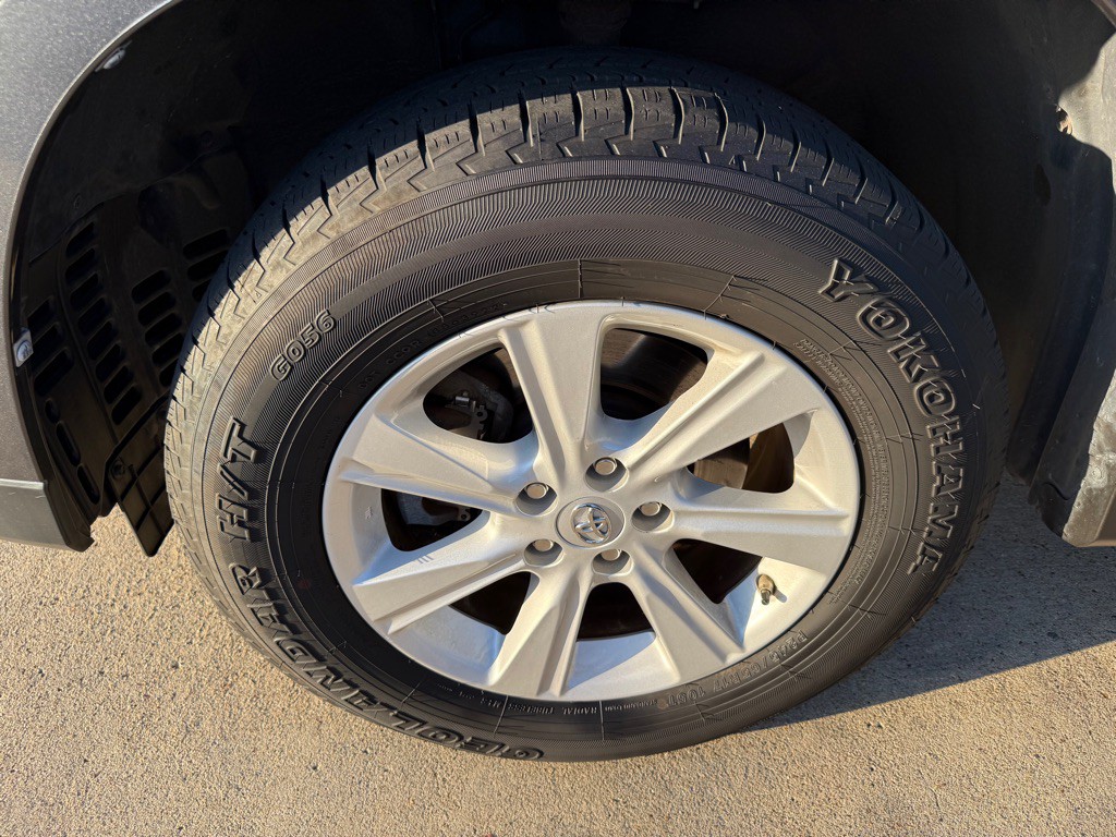 2013 Toyota Highlander Image 23