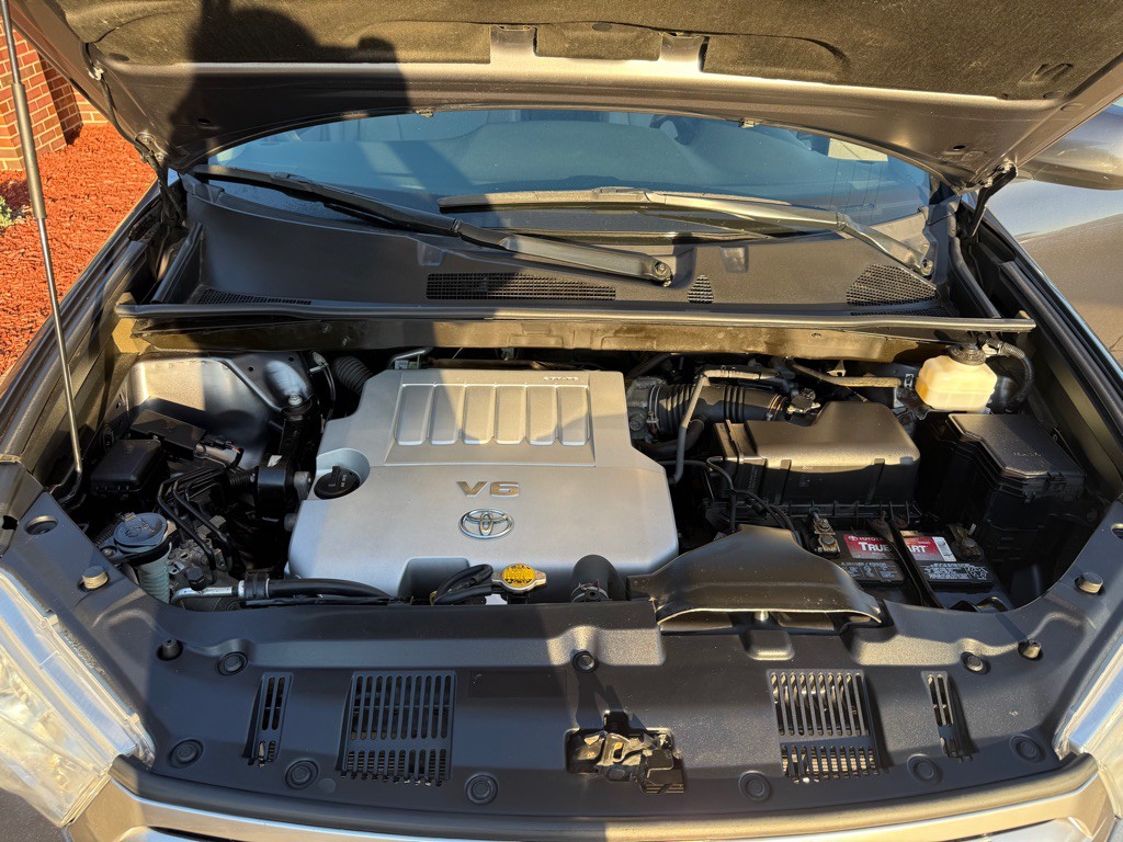 2013 Toyota Highlander Image 25