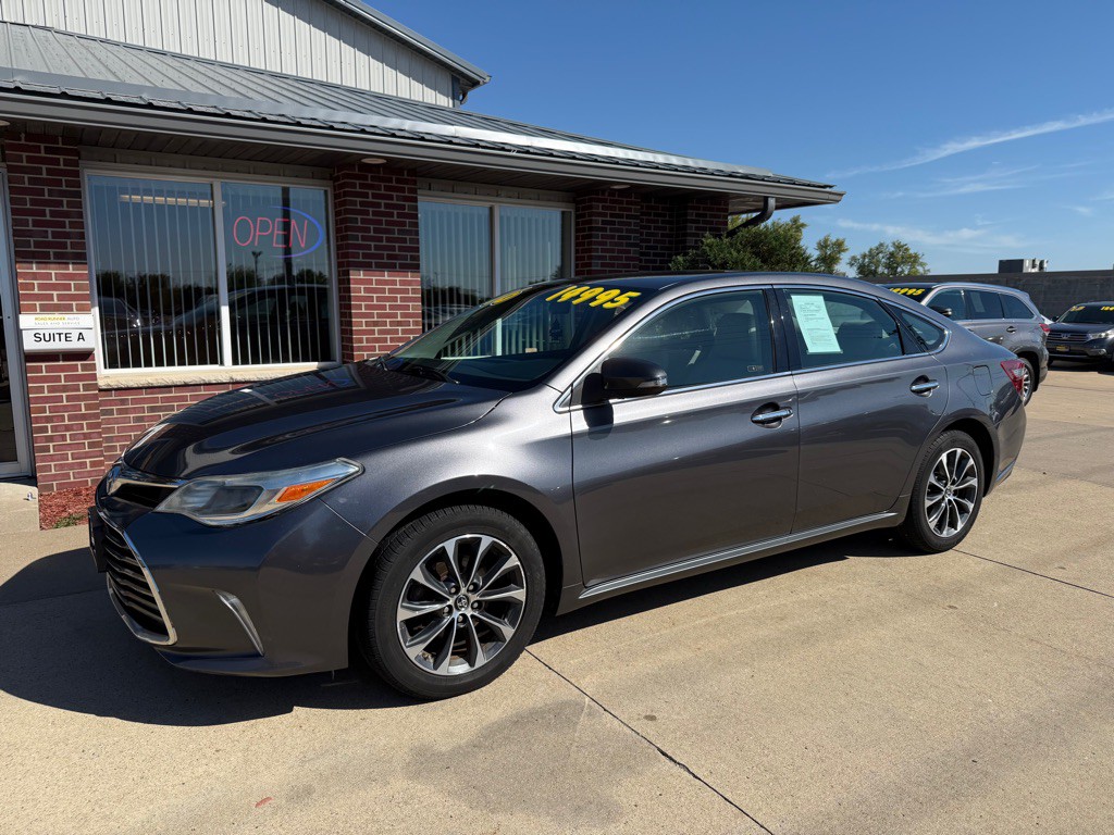 2016 Toyota Avalon Image 3