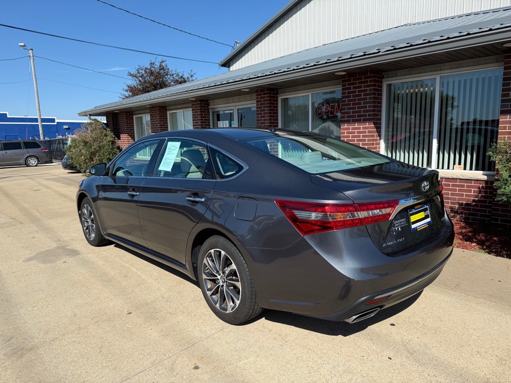 2016 Toyota Avalon Image 5