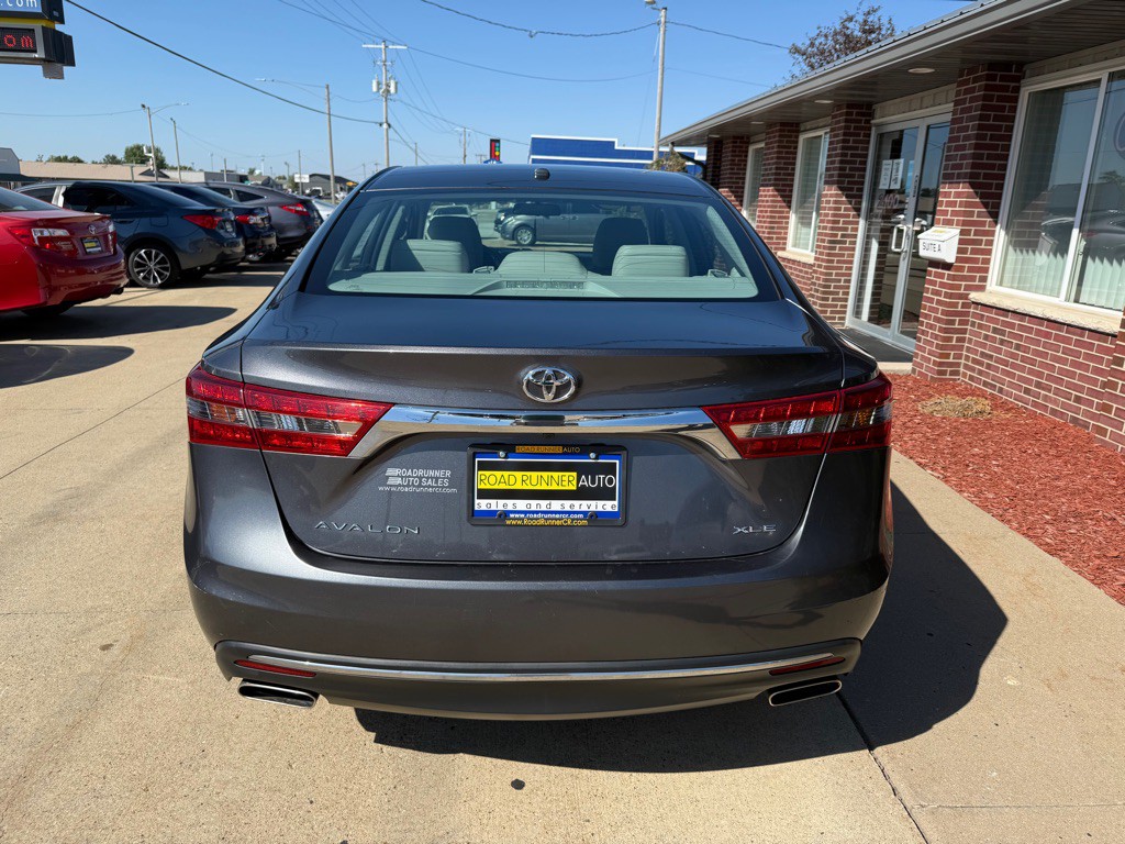2016 Toyota Avalon Image 6