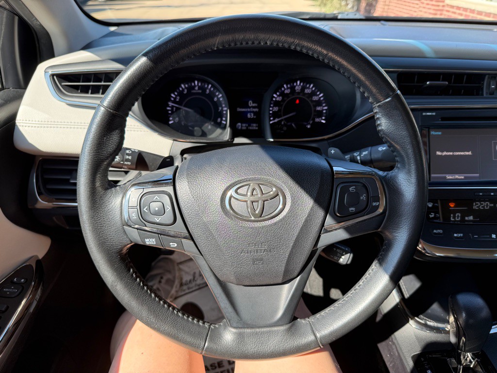 2016 Toyota Avalon Image 10