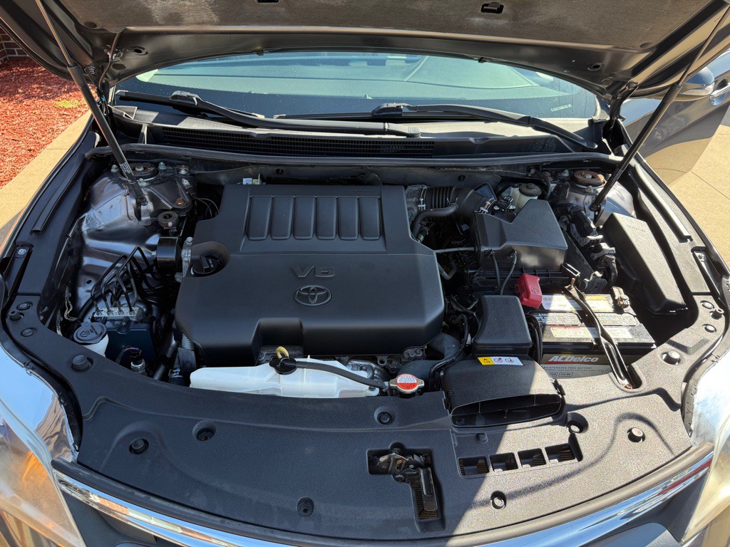 2016 Toyota Avalon Image 21