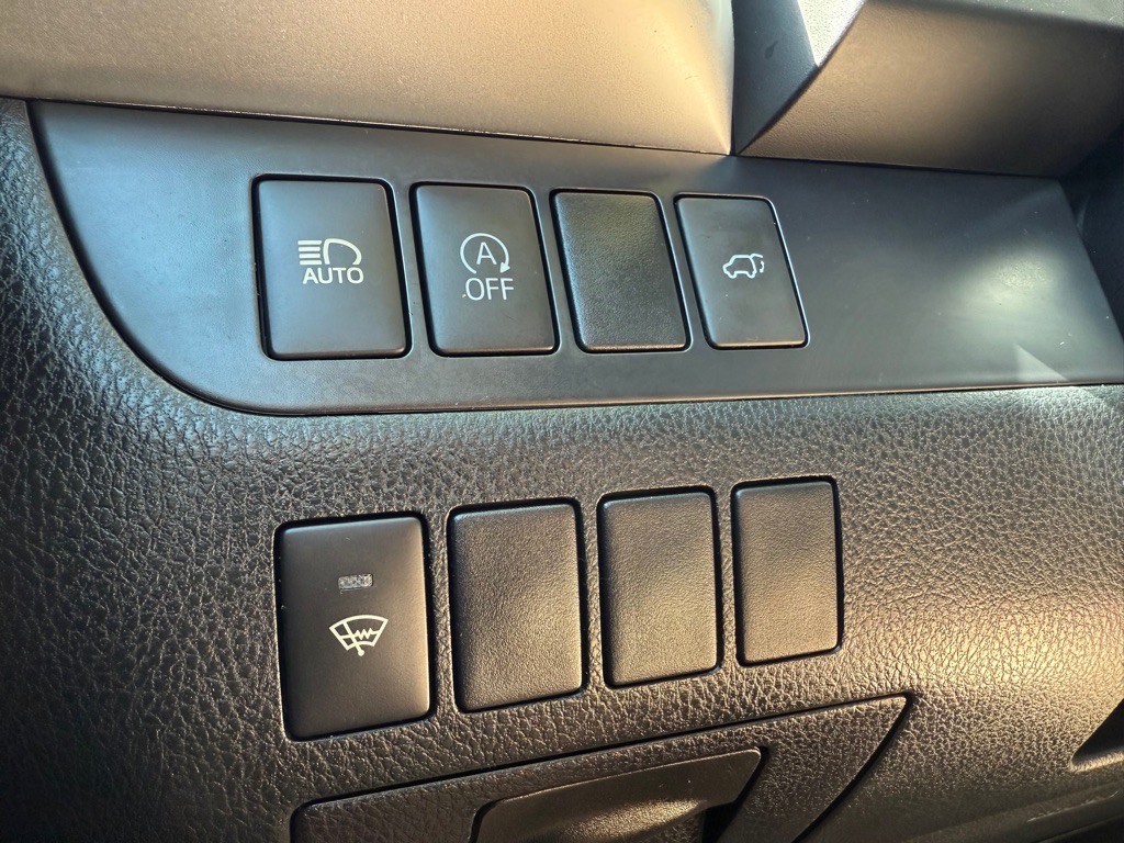 2017 Toyota Highlander Image 14