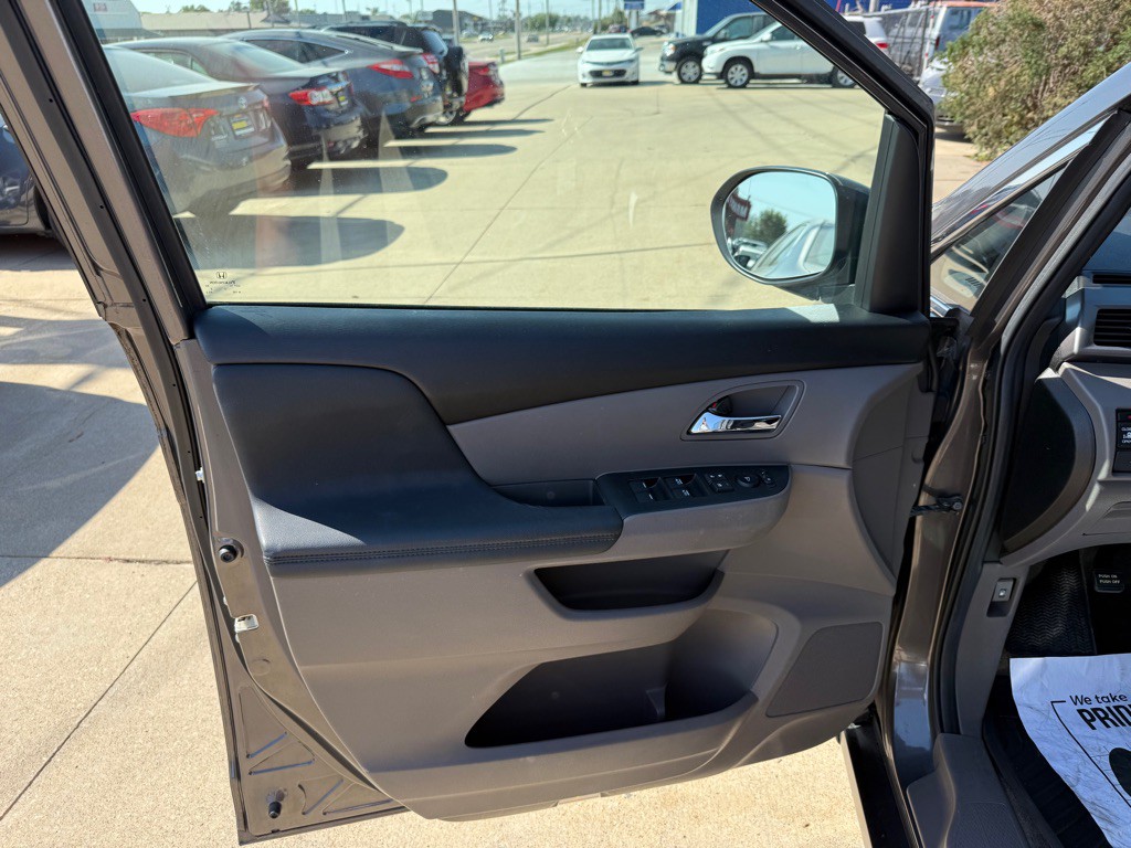 2014 Honda Odyssey Image 8