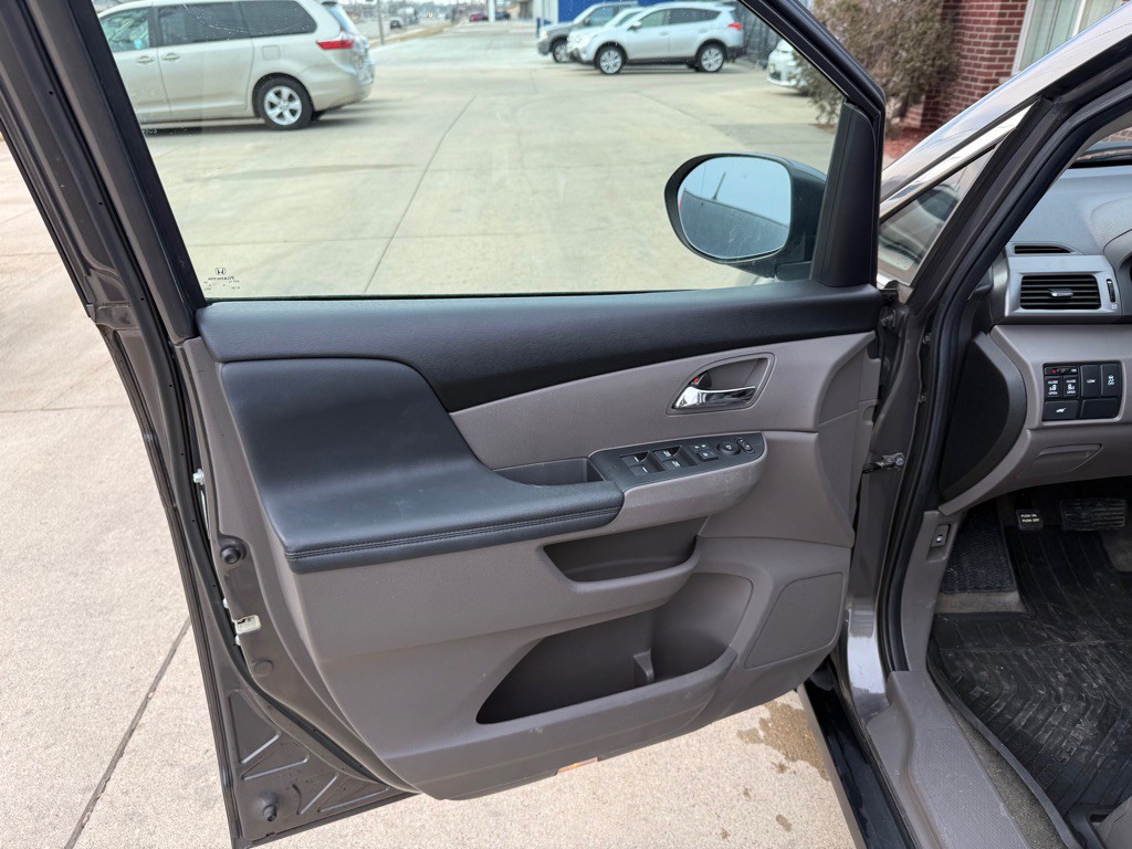 2014 Honda Odyssey Image 8