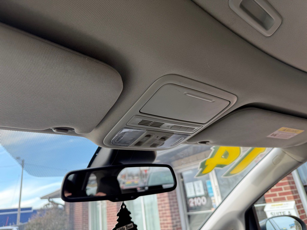 2014 Honda Odyssey Image 16