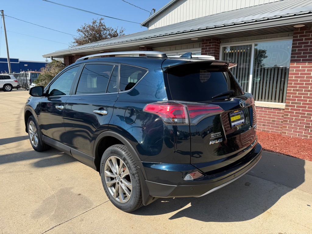 2017 Toyota Rav4 Image 5