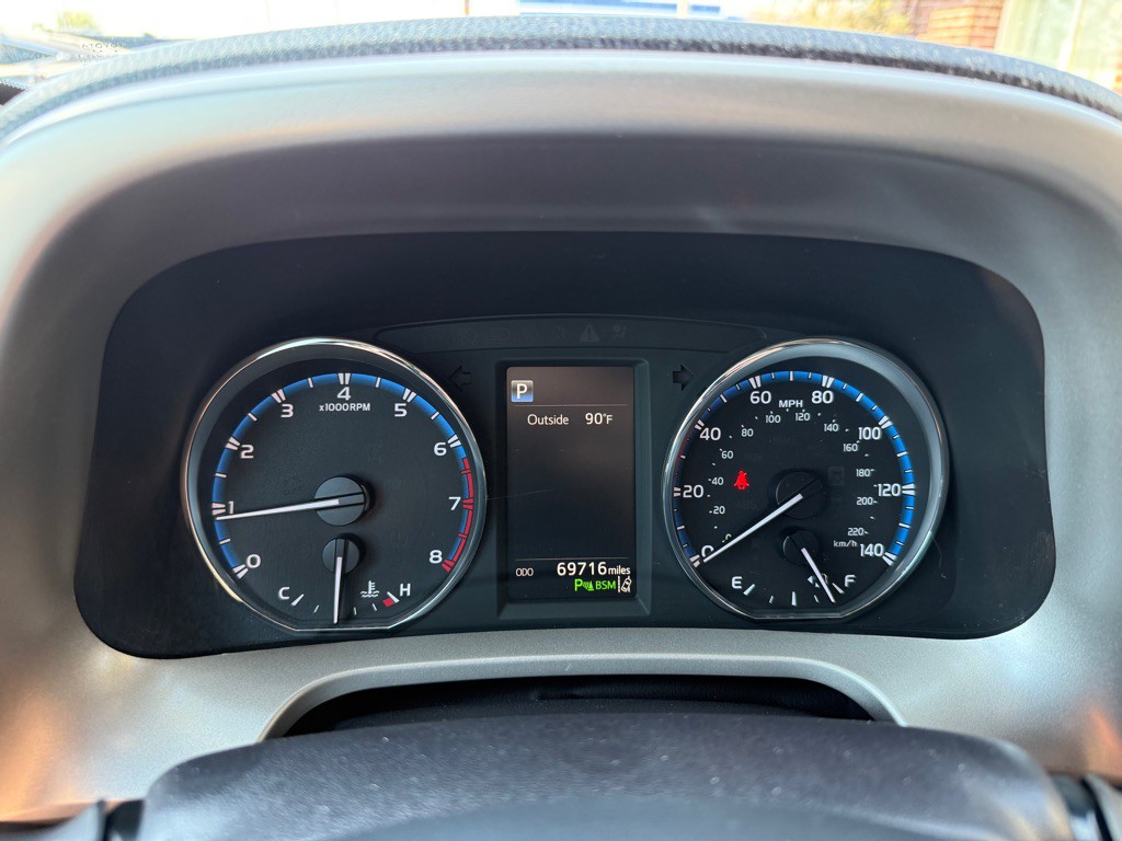2017 Toyota Rav4 Image 11