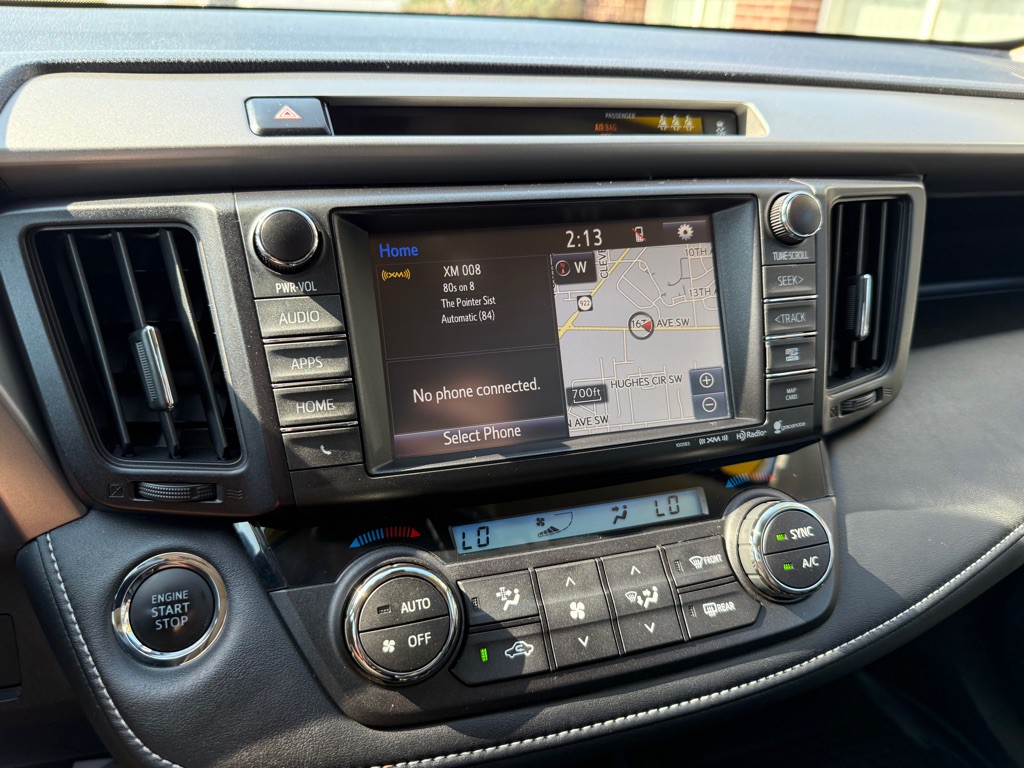 2017 Toyota Rav4 Image 12