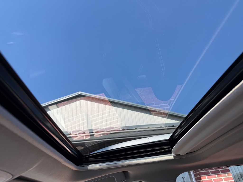 2017 Toyota Rav4 Image 18