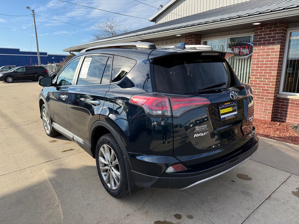 2017 Toyota Rav4 Image 5