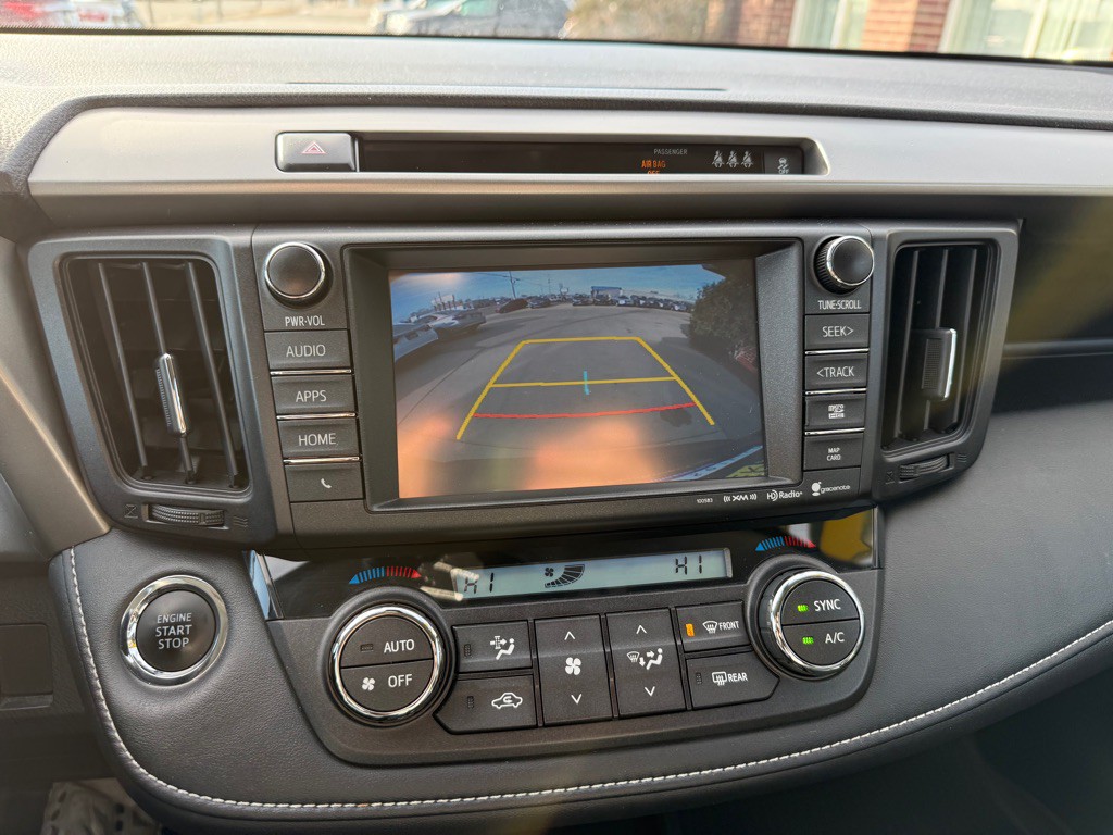 2017 Toyota Rav4 Image 13