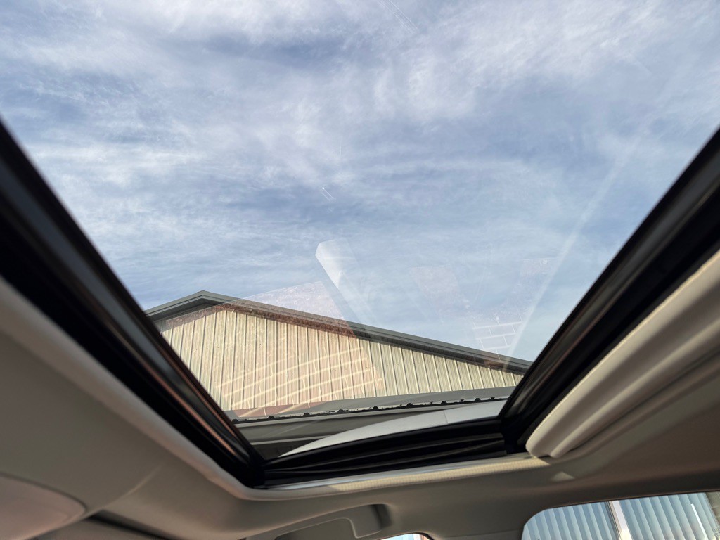 2017 Toyota Rav4 Image 17