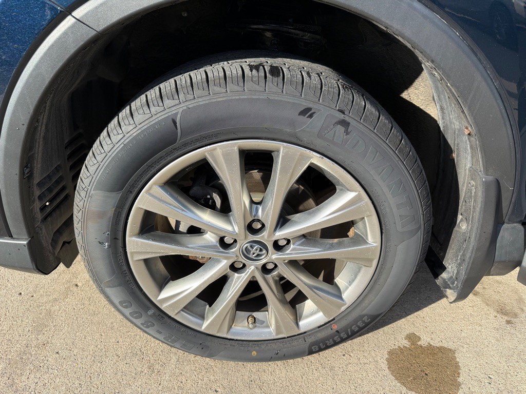 2017 Toyota Rav4 Image 23