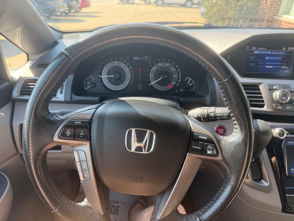 2015 Honda Odyssey Image 10
