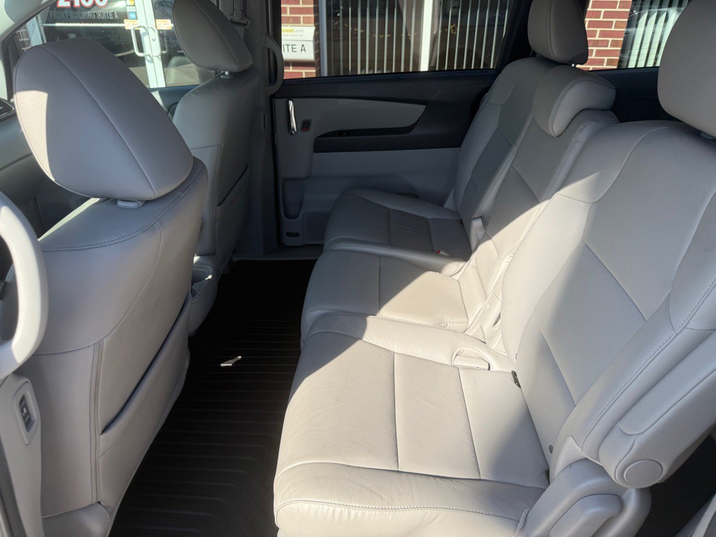2015 Honda Odyssey Image 20