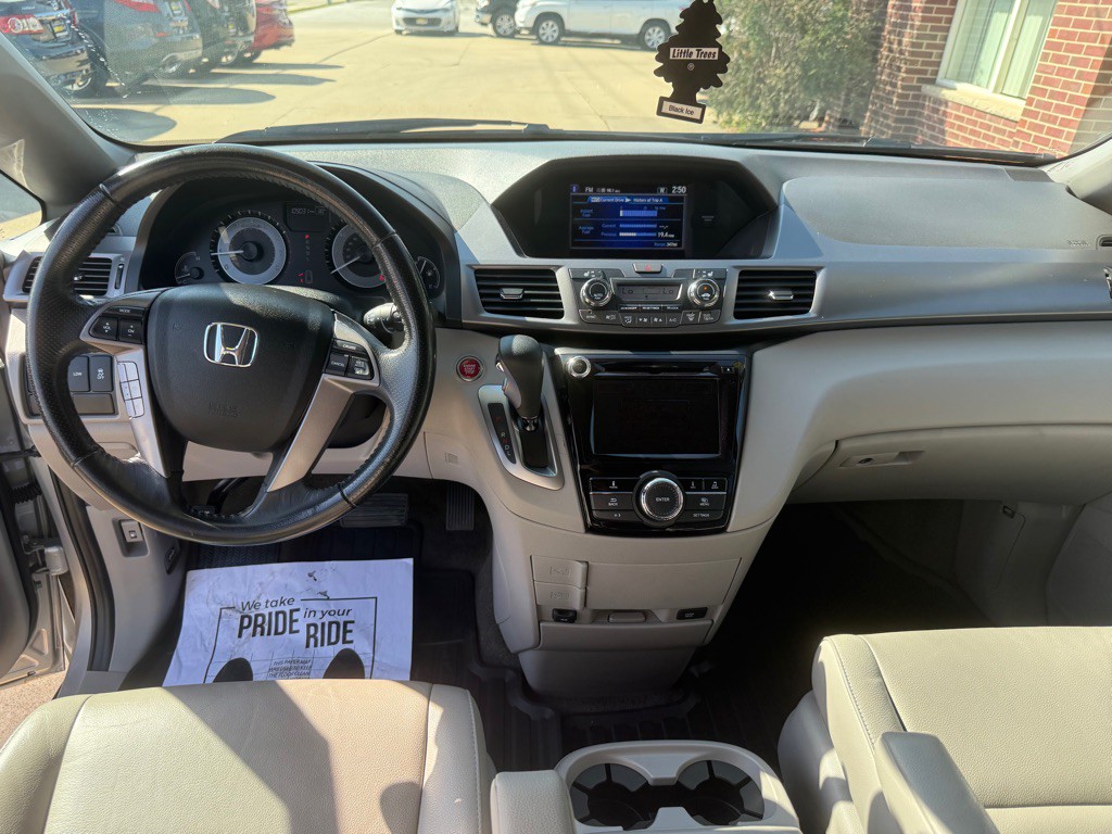 2015 Honda Odyssey Image 21