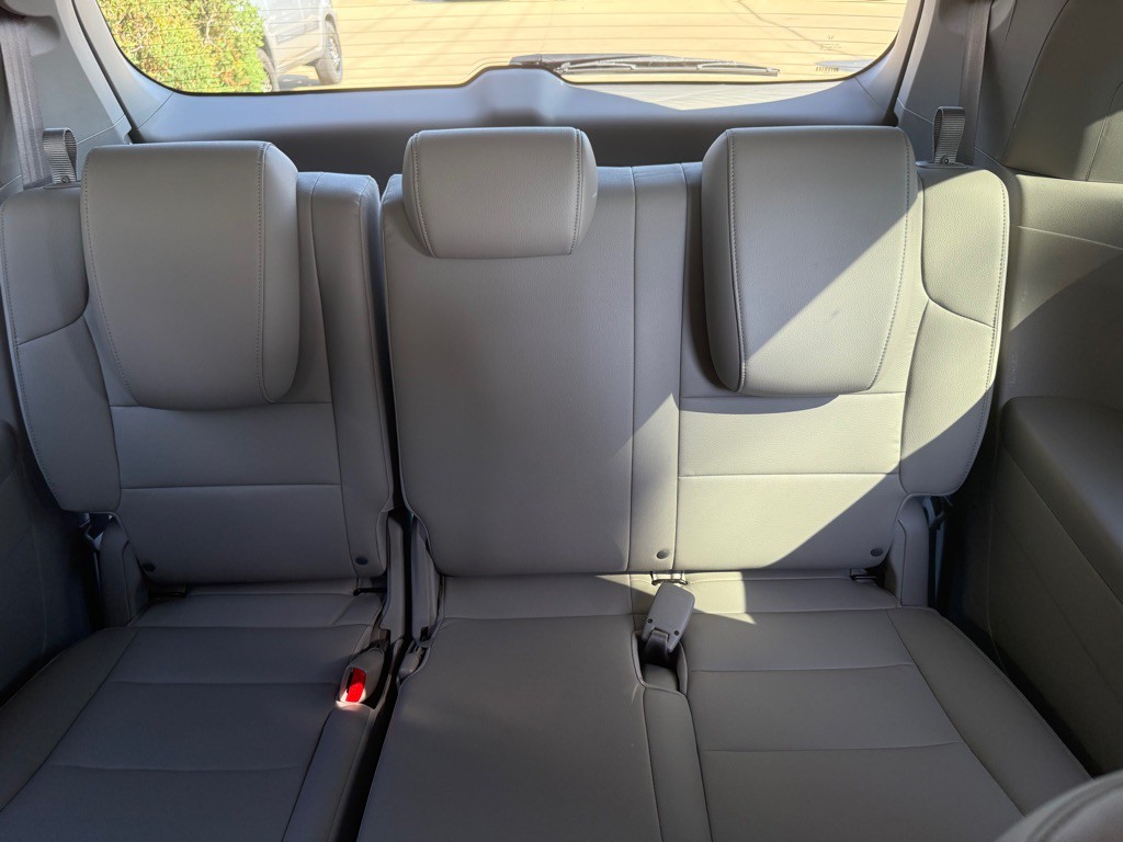 2015 Honda Odyssey Image 22