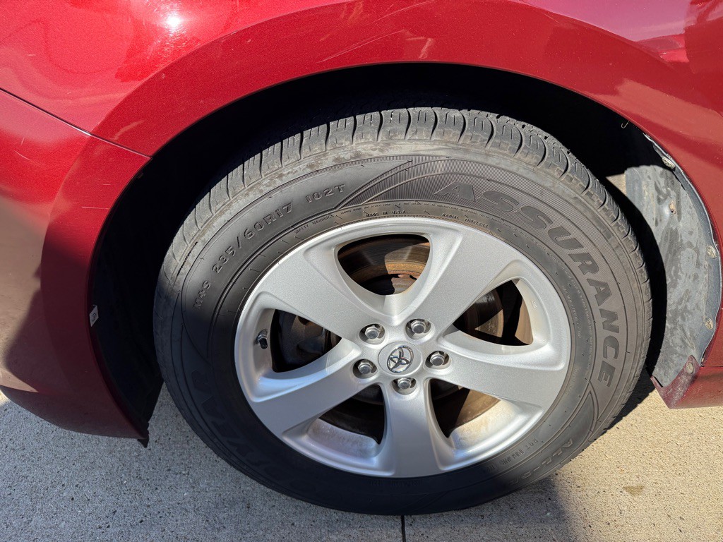 2017 Toyota Sienna Image 24