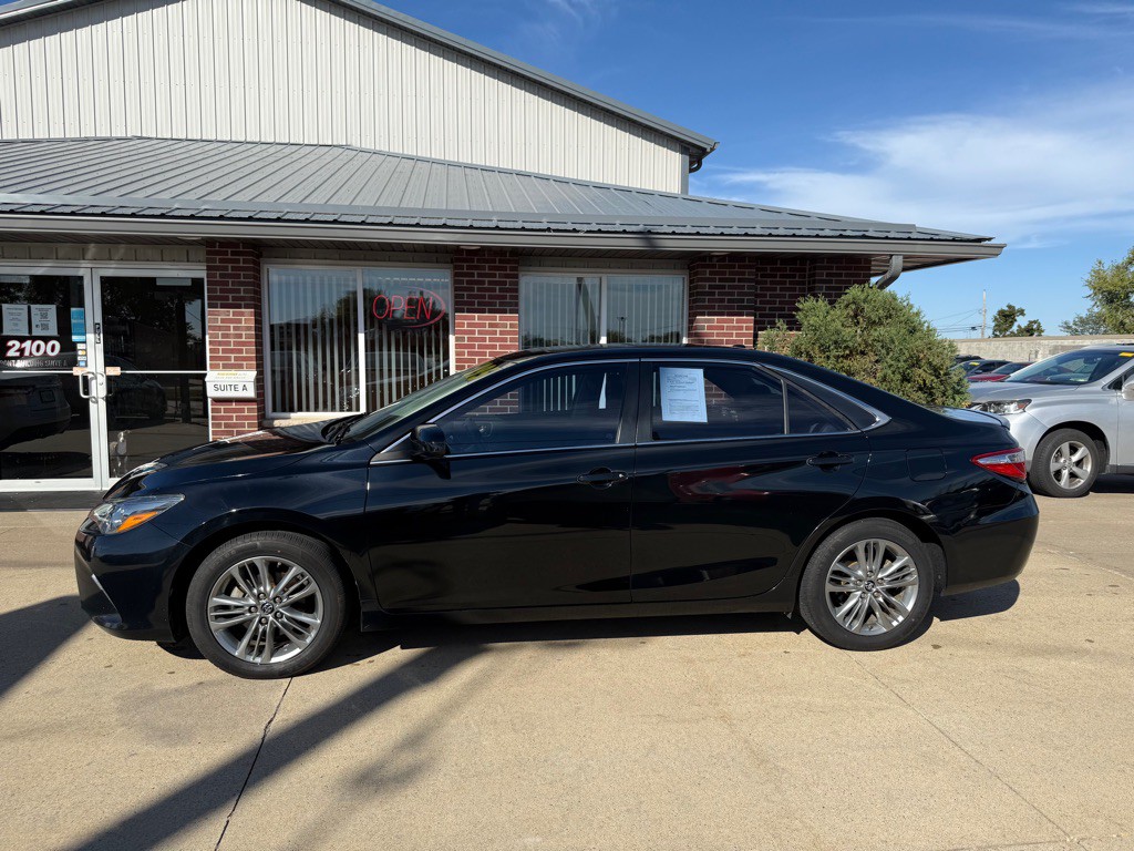2015 Toyota Camry Image 4