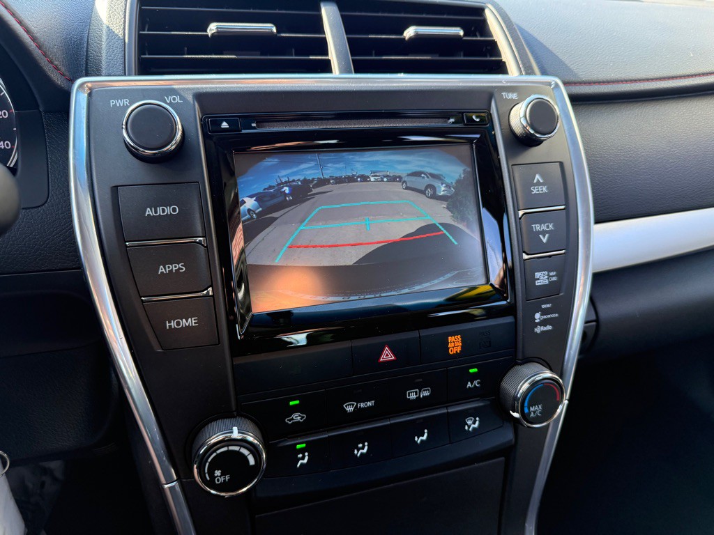 2015 Toyota Camry Image 13