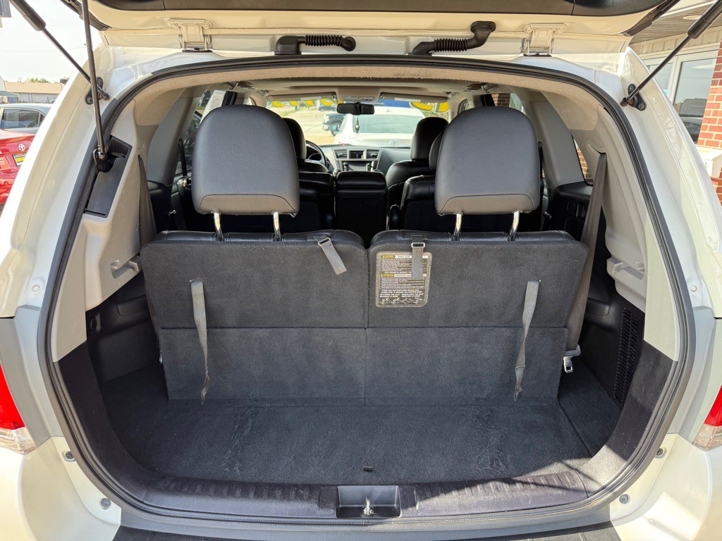 2013 Toyota Highlander Image 24