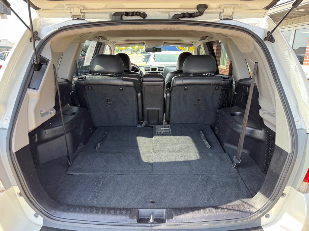 2013 Toyota Highlander Image 25