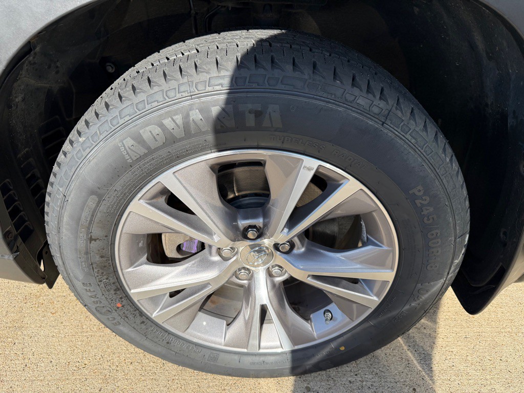 2015 Toyota Highlander Image 23