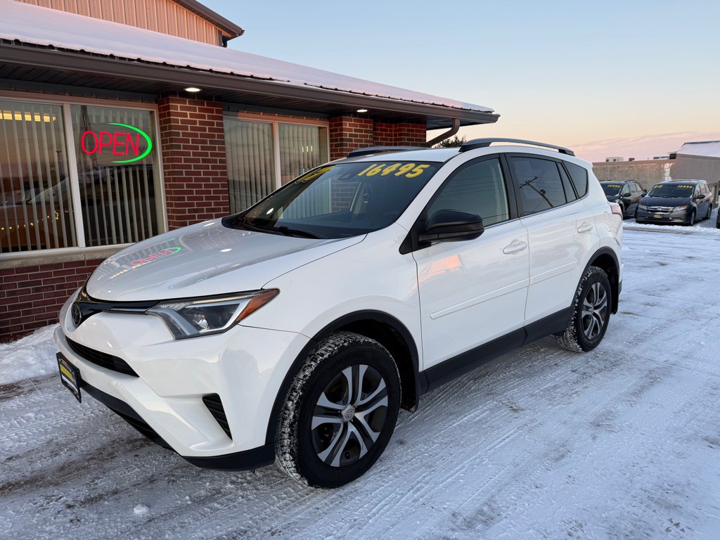 2017 Toyota Rav4 Image 3