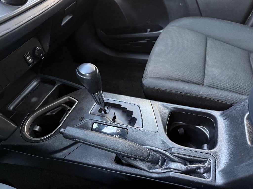 2017 Toyota Rav4 Image 14