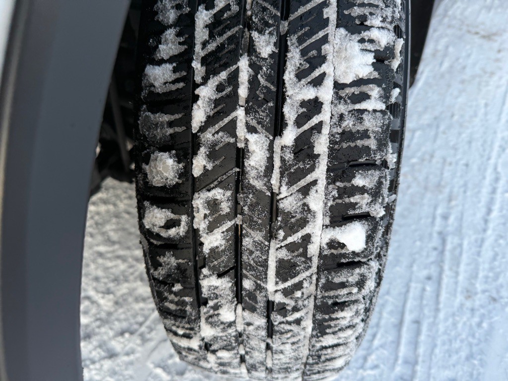 2017 Toyota Rav4 Image 21