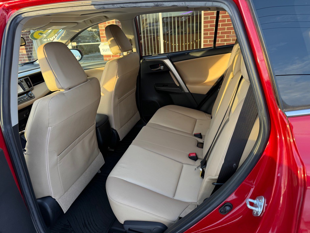 2015 Toyota Rav4 Image 19