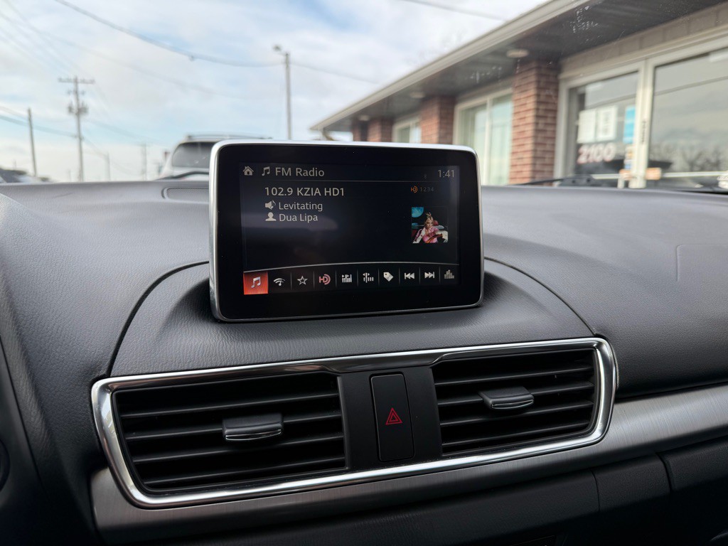 2015 Mazda Mazda3 Image 12