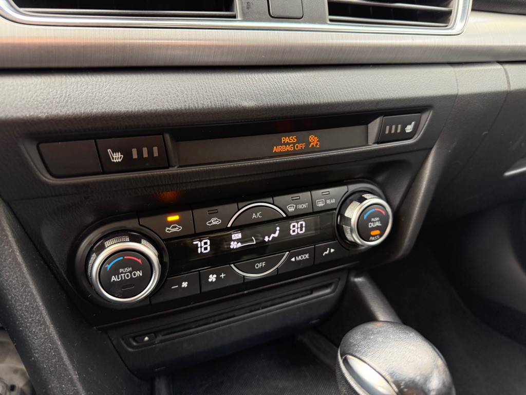 2015 Mazda Mazda3 Image 14