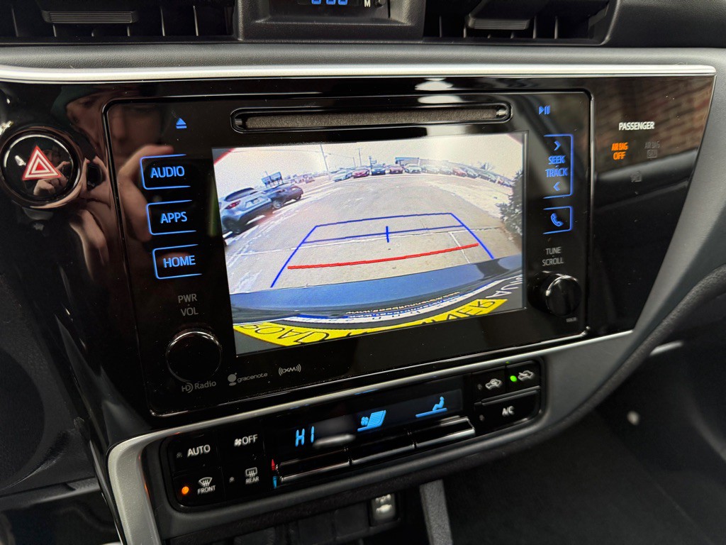 2017 Toyota Corolla Image 12