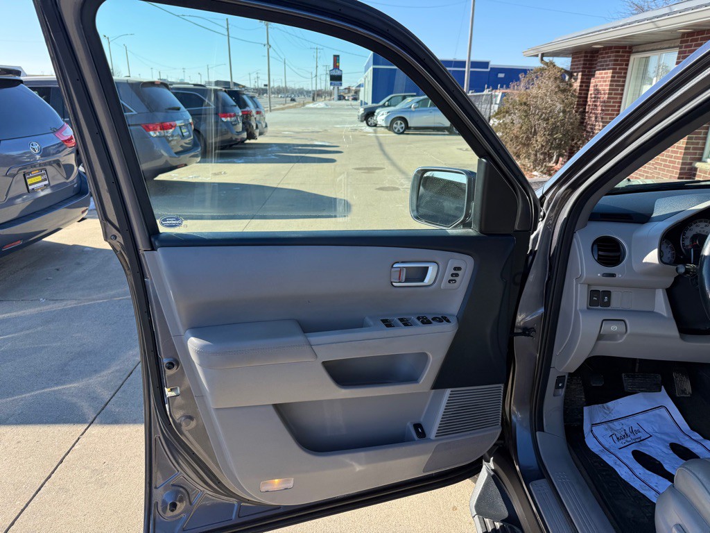 2015 Honda Pilot Image 8