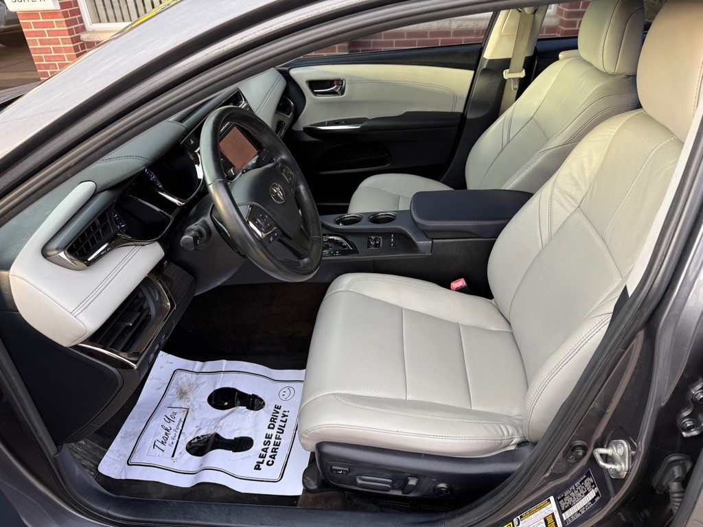 2013 Toyota Avalon Image 9