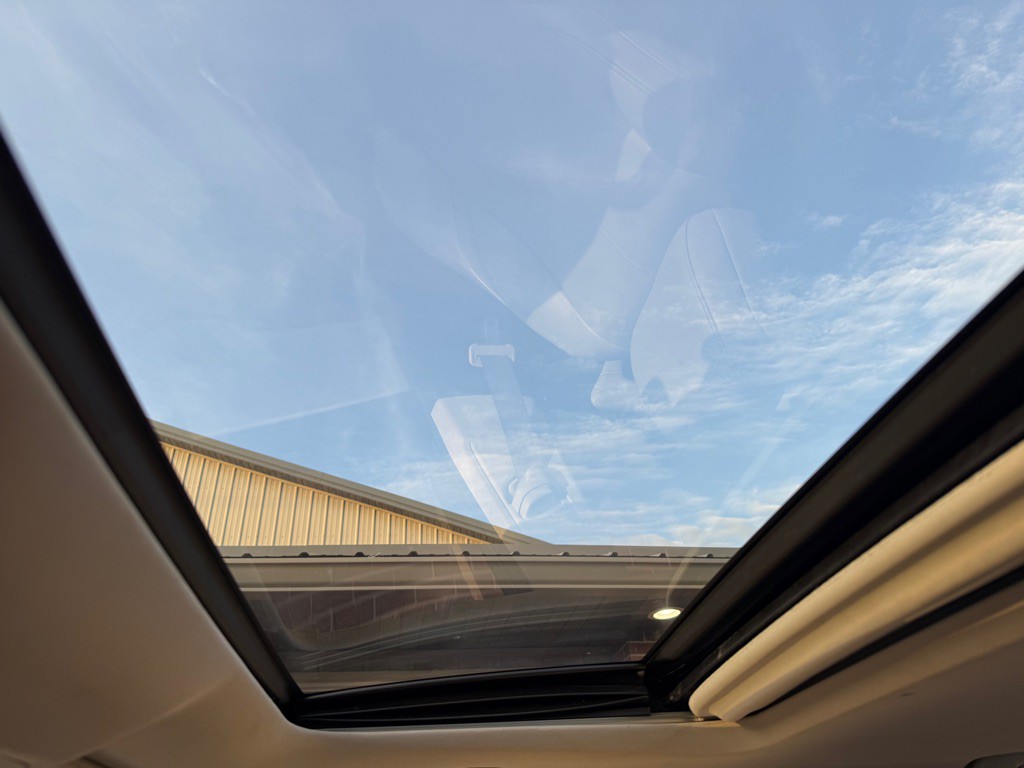 2013 Toyota Avalon Image 17