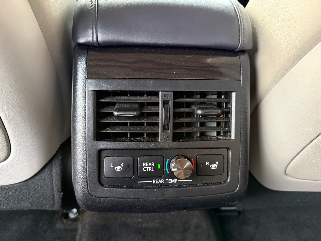 2013 Toyota Avalon Image 21