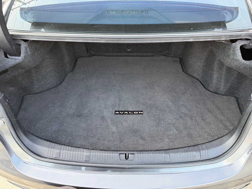 2013 Toyota Avalon Image 22