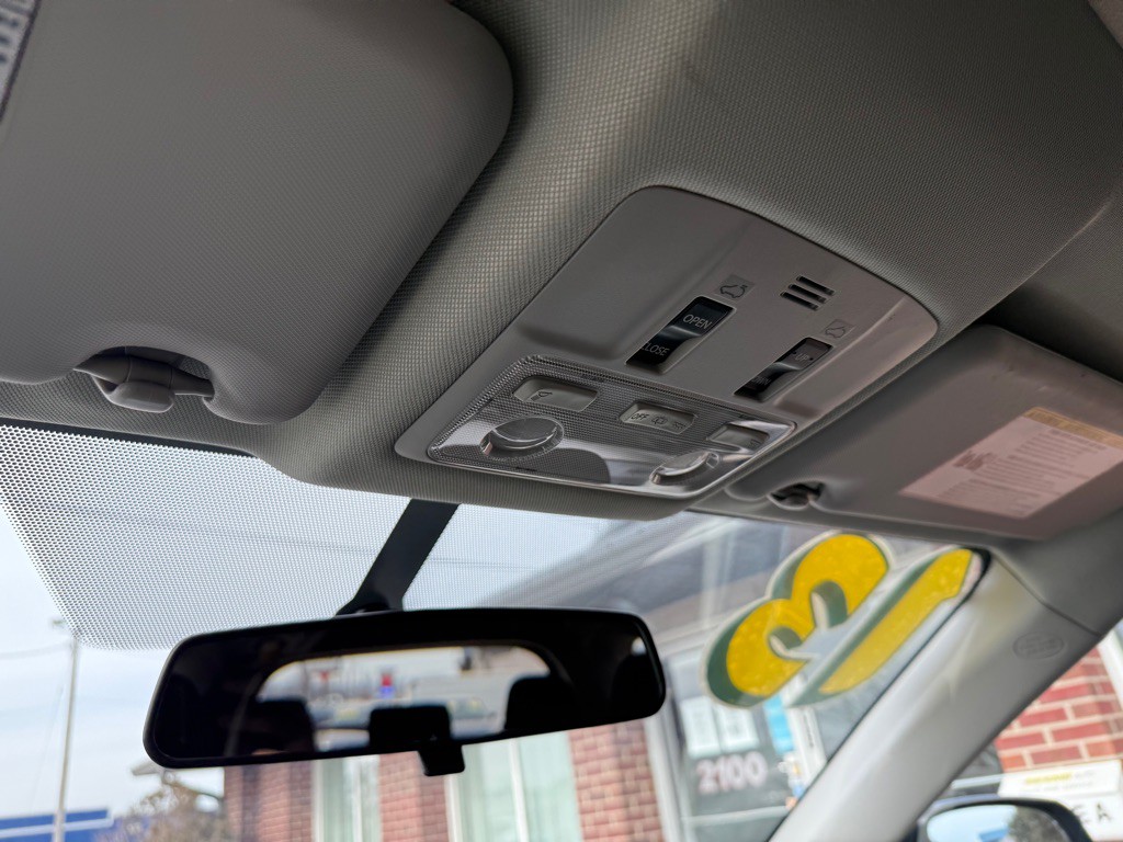 2013 Toyota Rav4 Image 16